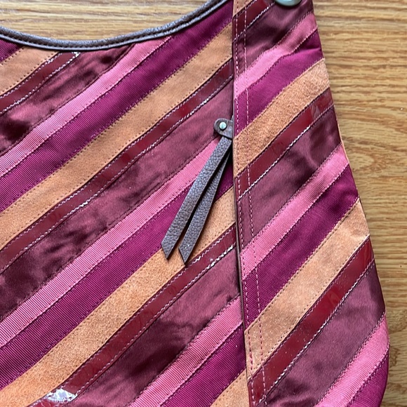 Never used Liz Claiborne multi stripe purse - Picture 3 of 6